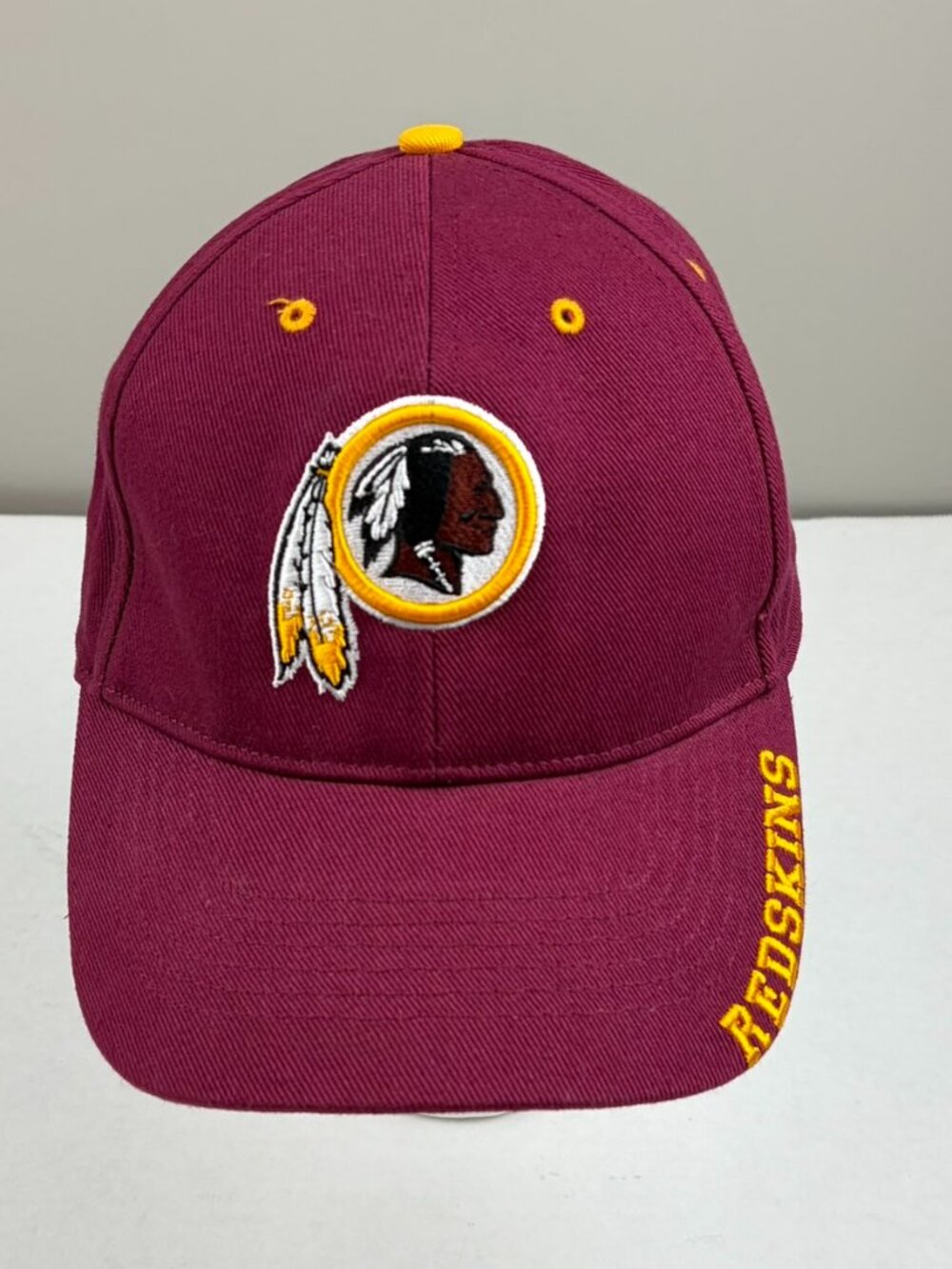 NFL OTS Washington Redskins Adjsutable Hat With Logo OSFA 100% Cotton Football